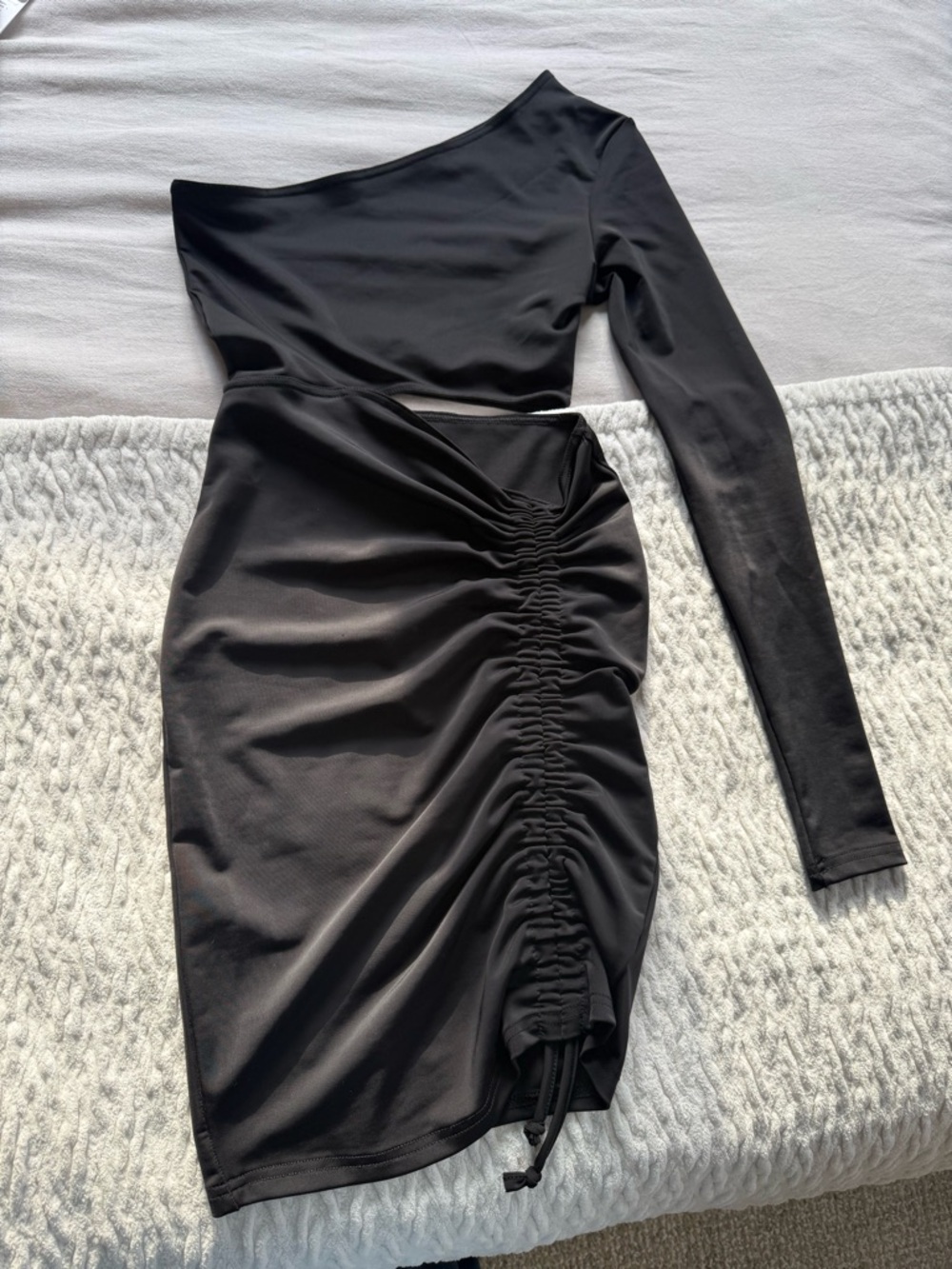 The Kript One-Shoulder Black Ruched Bodycon Dress